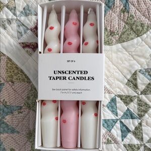Set of 6 Unscented Taper Candles with Red Lips